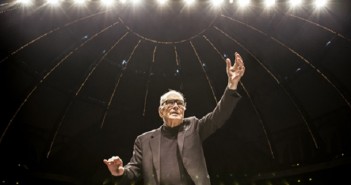 Filmmuzieklegende Ennio Morricone met Dulce Pontes naar Ahoy Ennio Morricone