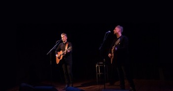 Win kaarten voor Greg Holden in Paradiso