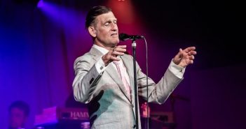 Aftrap Vlierden kermis met niemand minder dan De Dijk De Dijk