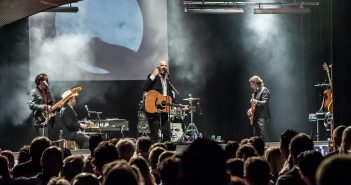 Def Americans sluit de Folsom Prison Clubshow af in de Cacaofabriek