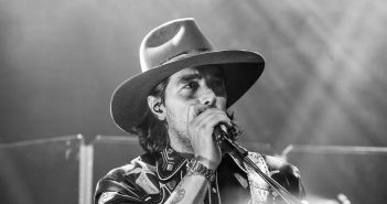 Waylon op het juiste spoor?