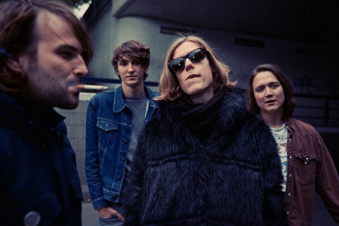 Debuutalbum Mozes and the Firstborn op 2 maart