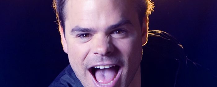 VanVelzen gaat opnieuw het theater in