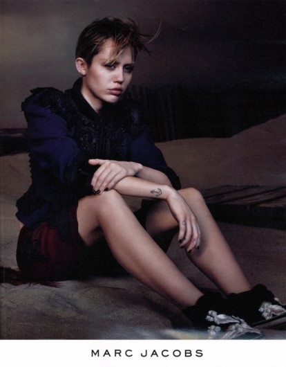 miley-cyrus-in-marc-jacobs-campagne-1133-3524