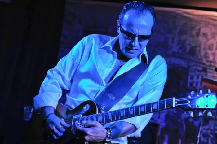 Jimi Barbiani Band – Blue Slide