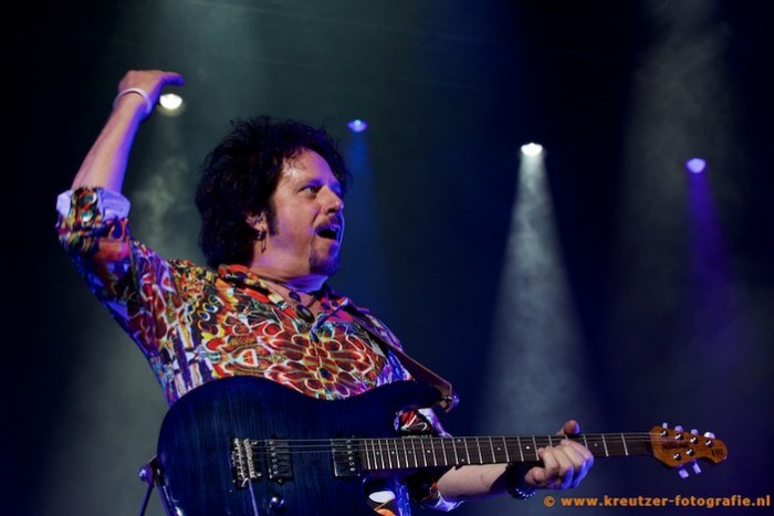 Full Concert: Toto Live @ Yokohama, Japan (1999) Toto