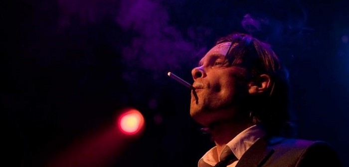 Hans Teeuwen komt met Nederlandstalig popalbum
