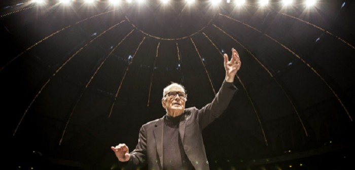 Filmmuzieklegende Ennio Morricone met Dulce Pontes naar Ahoy Ennio Morricone