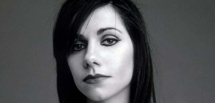 PJ Harvey kondigt nieuw album ‘The Hope Six Demolition Project’ aan