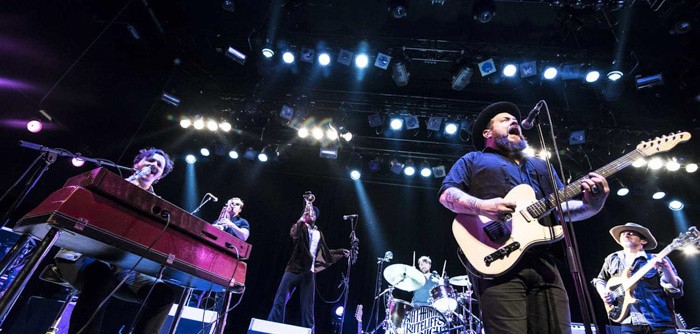 Nathaniel Rateliff & the Nightsweats zetten Doornroosje in vuur en vlam