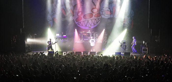 Limp Bizkit doet z’n nummertje in 013