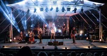 Kovacs brengt het Amsterdamse bostheater in hogere sferen Kovacs Bostheater