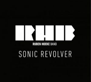 hoekeruben-sonicrevolver_c-360x325