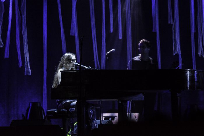 Birdy verzorgt intieme clubshow in 013