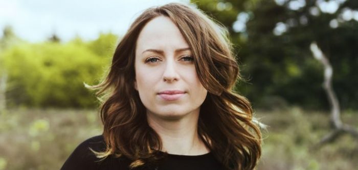 Stephanie Struijk begint opnieuw met Nederlandstalig album Stephanie Struijk