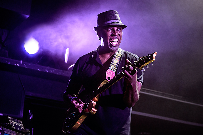 dsc_6351-livingcolour