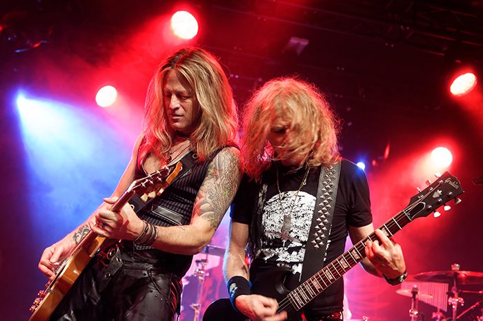 Concerttip maandag 16 april: The Dead Daisies in 013 Dead Daisies