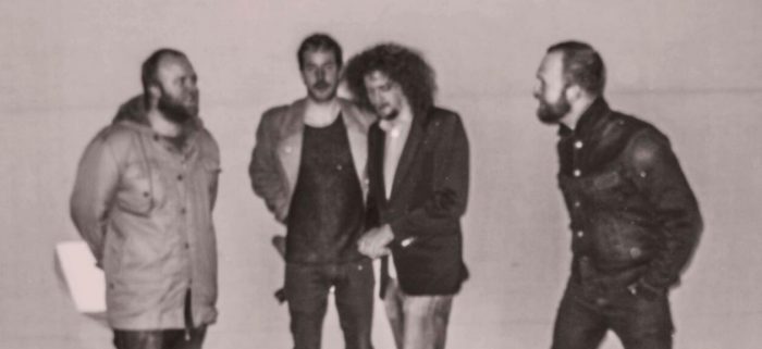 Crying Boys Cafe in maart naar Metropool