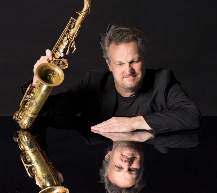 DELFOS? naar Paradox