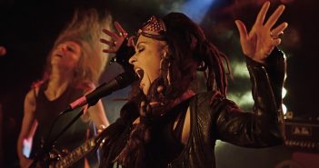 Dilana, rock-en podiumbeest in JJ Music House Dilana Smith