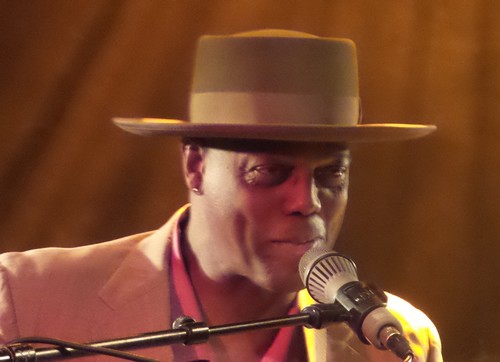 Eric Bibb