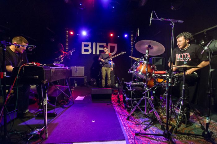 Intense symbiose Yussef Kamaal in BIRD yuusuf kamaal