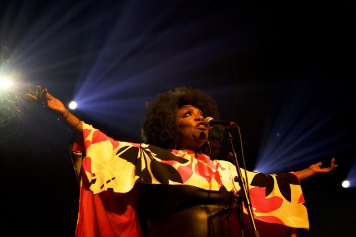 Michelle David vult Paradiso met liefde en gospel Michelle David