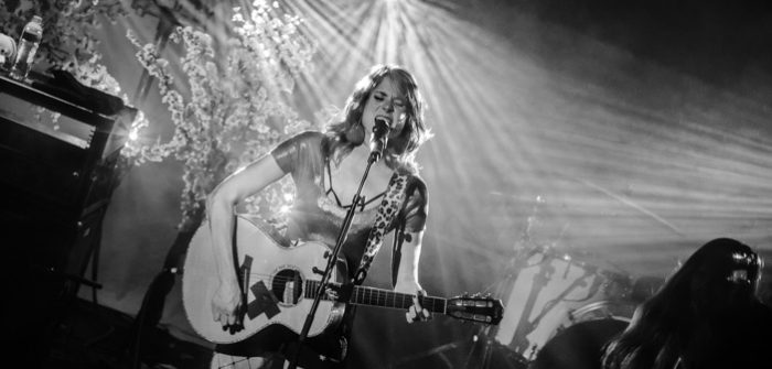 Kate Nash sloot haar Made of Bricks Tour energiek af in de Melkweg Kate Nash