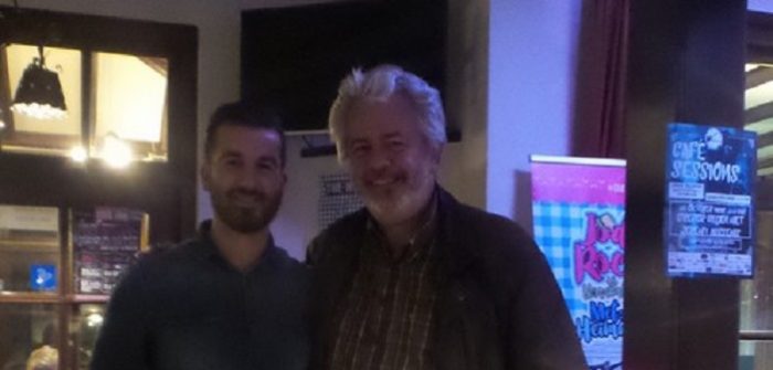 Kaatsheuvelse barbier Jeffrey Aussems ’s avonds op het podium