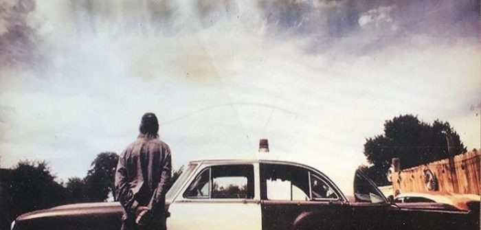 Neil Young herenigt met Promise Of The Real voor nieuw album ‘The Visitor’ Neil Young