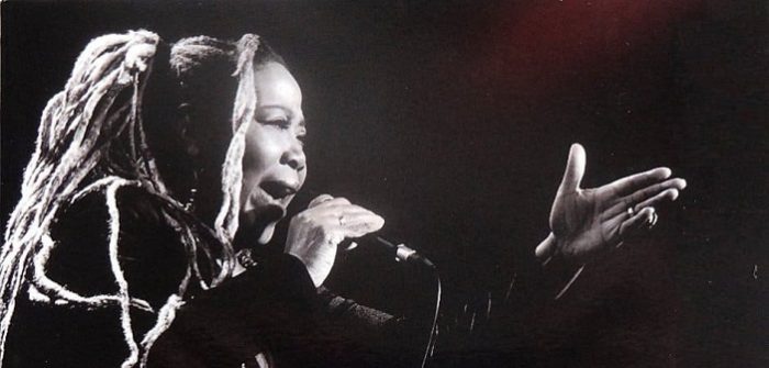 Sugar Queen & the Straight Blues Band – 340 Blues