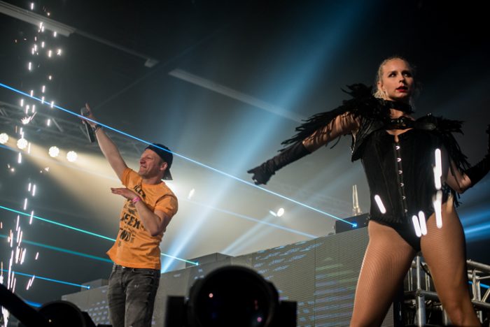 Charly Lownoise zet uitverkocht Pump Up The 90s volledig op z’n kop