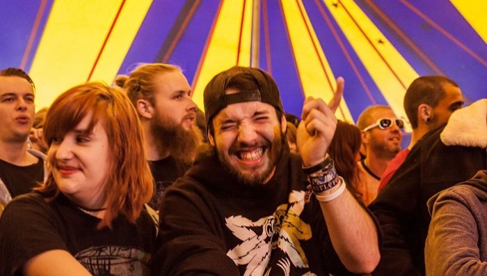 BOA beëindigt geslaagde crowdfunding en kondigt eerst bands aan BOA