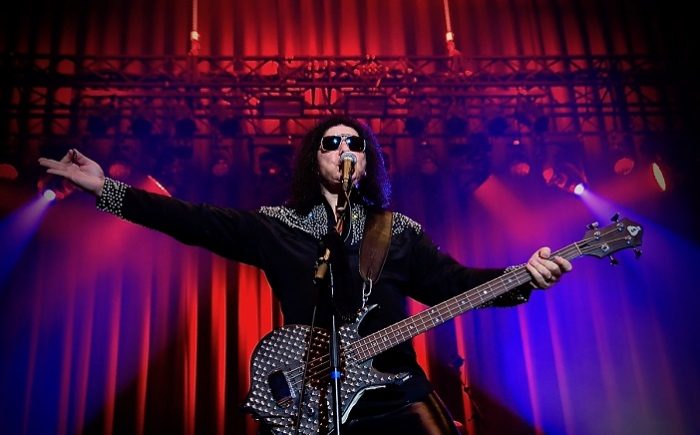 25 augustus, de verjaardag van Gene Simmons Gene Simmons