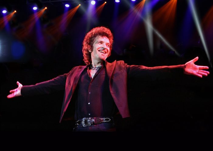 Concerttip zondag 14 oktober: Gino Vannelli in De Boerderij Gino Vannelli