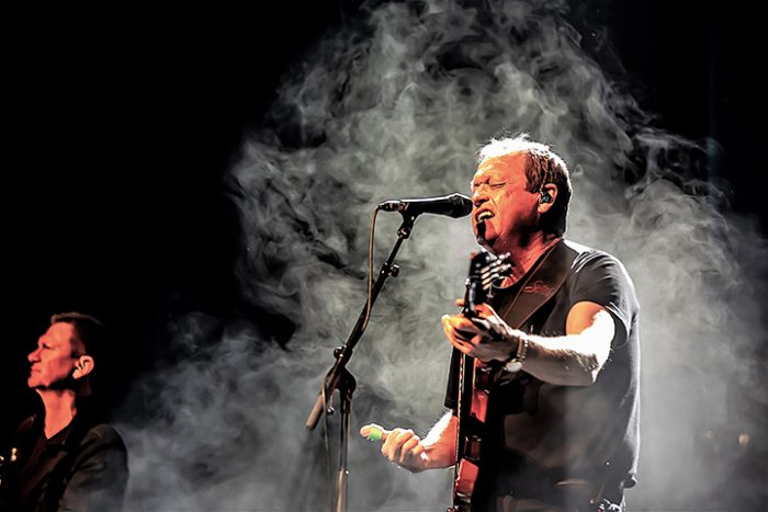 Win kaarten voor Level 42 in de Effenaar! Level 42
