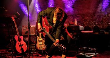 NITS komt met nieuwe single ‘Beromünster’ Nits