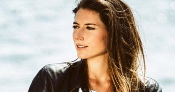 Iris Hond vertelt bijzondere verhalen over ‘thuis’ in nieuwe theatervoorstelling ‘Home’ – Letters to you. Iris Hond