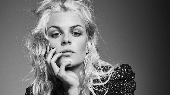 Davina Michelle naar de Maassilo Davina Michelle