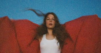 Maggie Rodgers – Heard It In A Past Life Maggie Rodgers