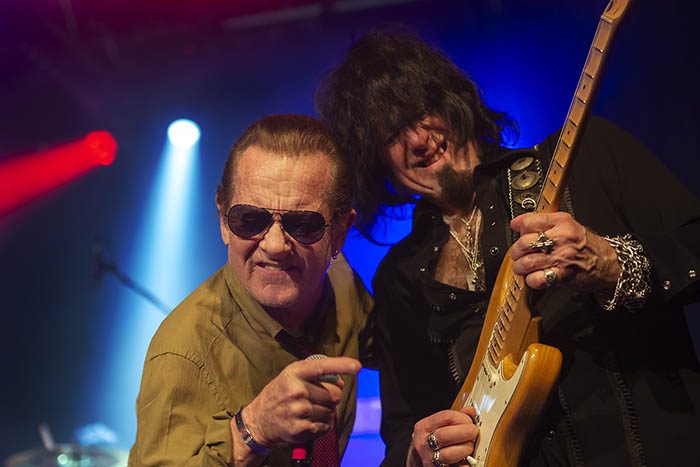 Alcatrazz, smullen van hits in Manifesto Alcatrazz