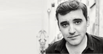 Clipprimeur: Simon Keats – She’s a Girl Simon Keats