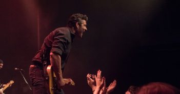 The Bruceband laat Metropool ruim drie uur lang zingen en dansen