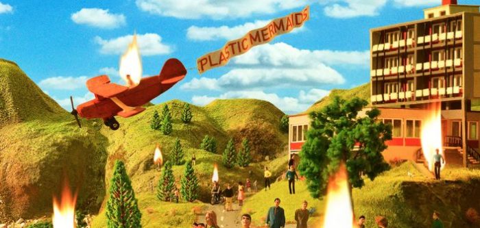 Plastic Mermaids – Suddenly Everyone Explodes