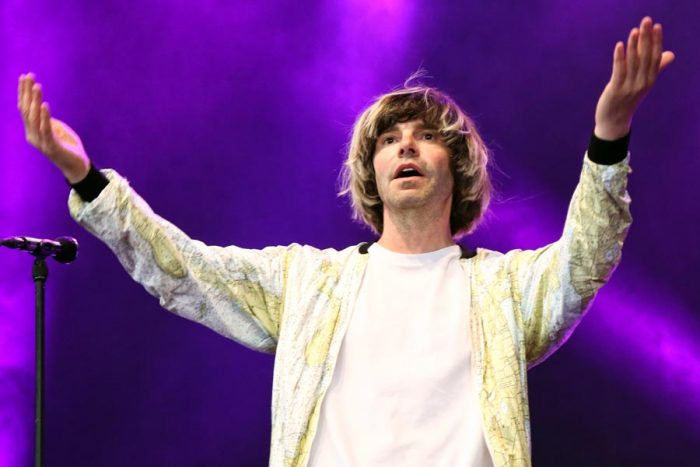 Toto is kers op de taart van 1e dag Bospop Bospop
