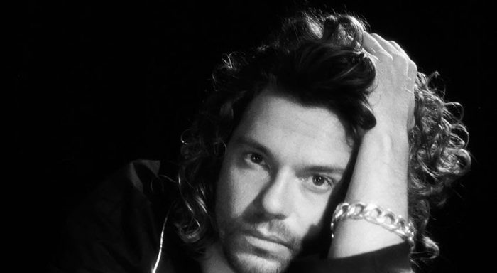 ‘MYSTIFY’, krachtig en intiem portret van Michael Hutchence (INXS) INXS
