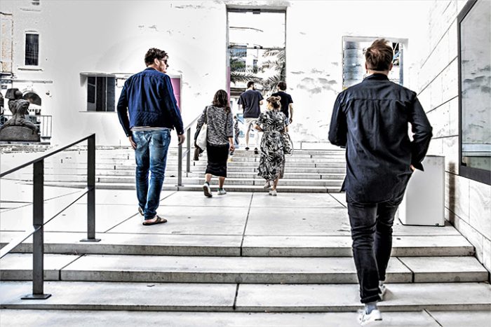 De melancholische zoektocht van Low Land Home Low Land Home
