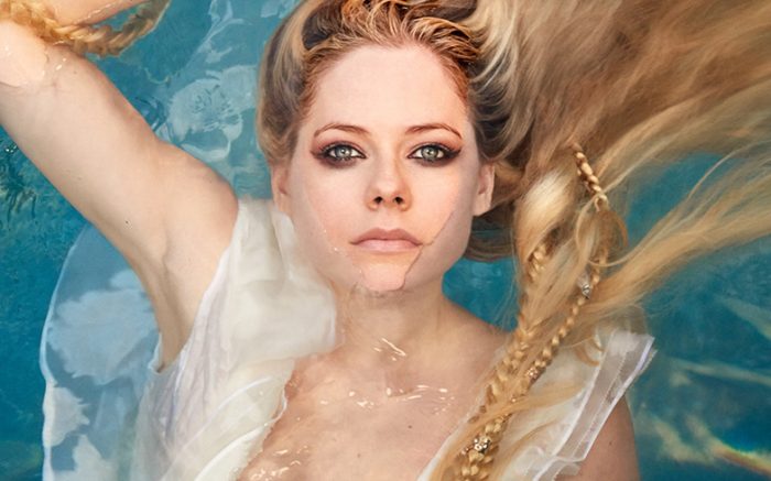 Avril Lavigne kondigt Head Above Water tour aan