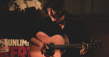 Chris Smither brengt blues naar de Sterrenzaal