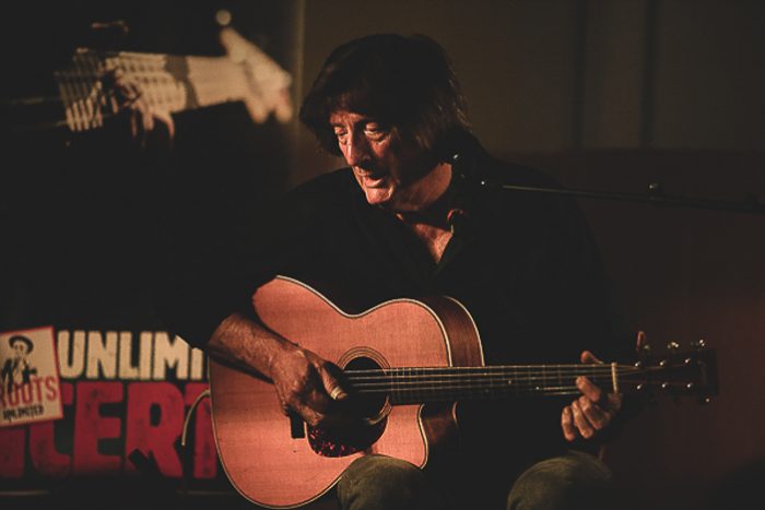 Chris Smither brengt blues naar de Sterrenzaal